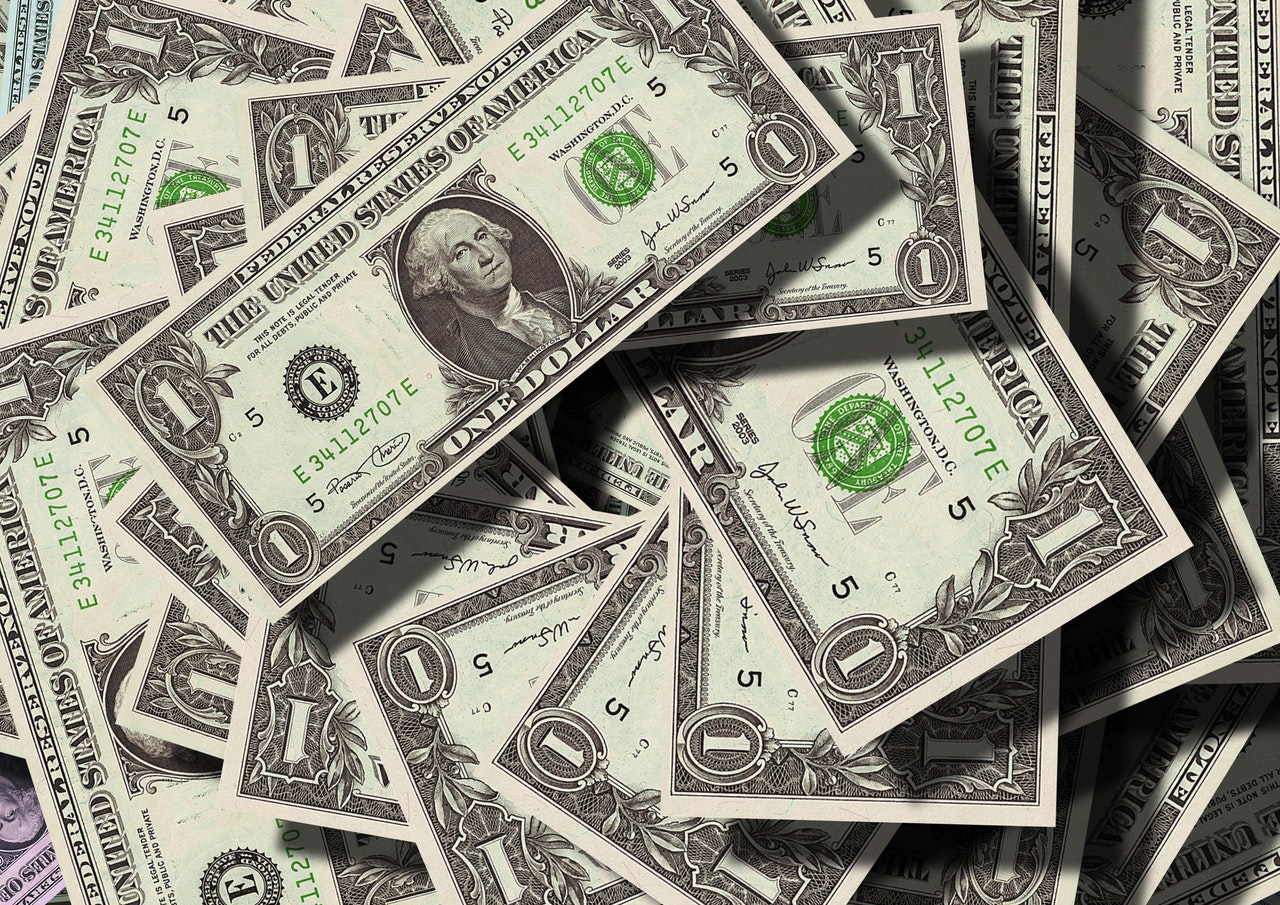 dollar-bills.jpeg dollar-bills.jpeg