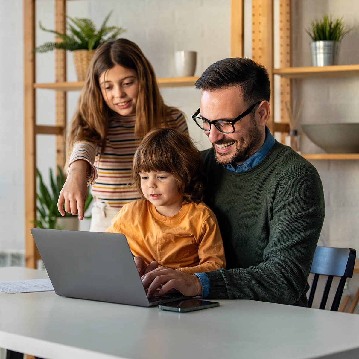 Fixed-Rate Mortgages_1_shutterstock_2610239925