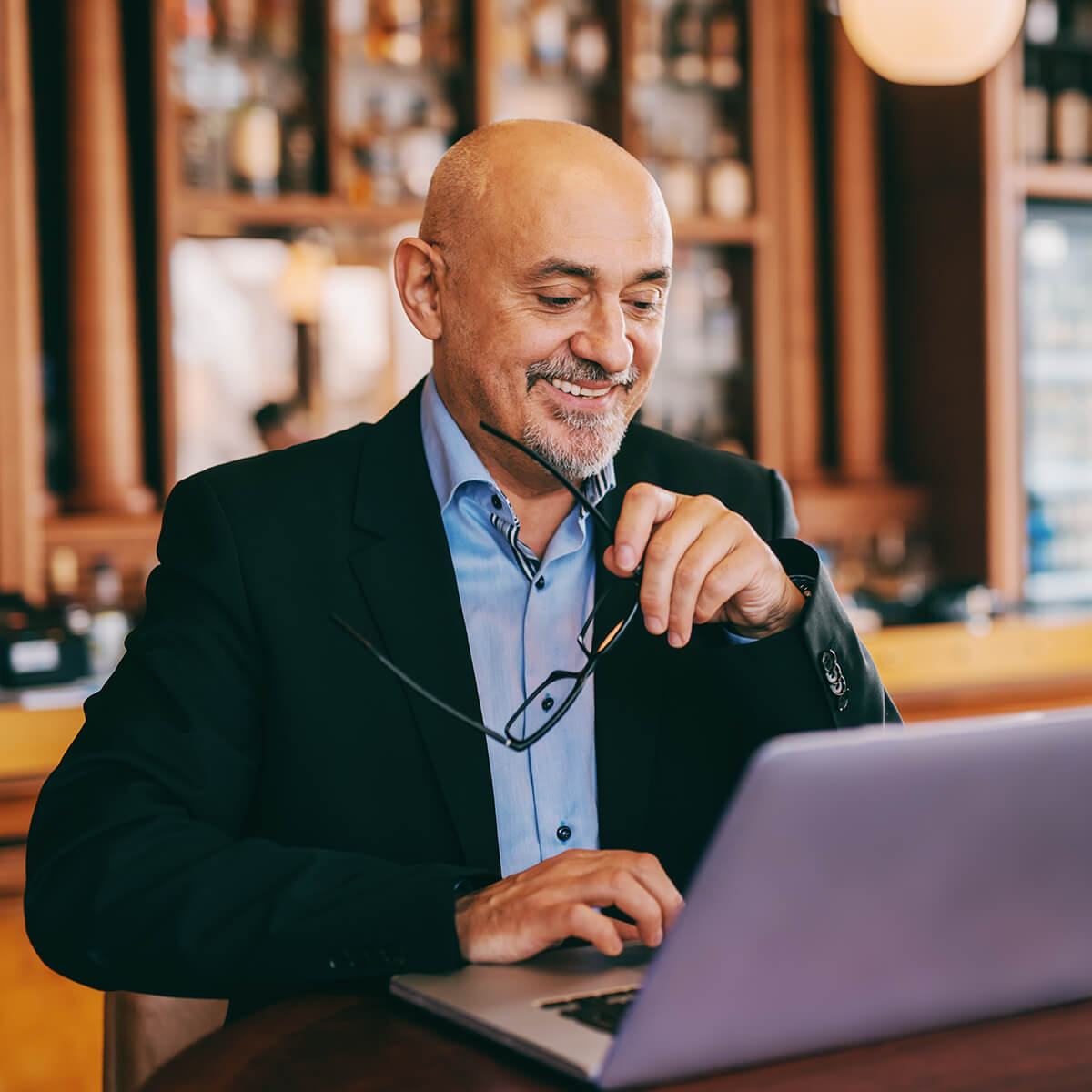 IRA Savings Accounts_Image 01_shutterstock_1293480430