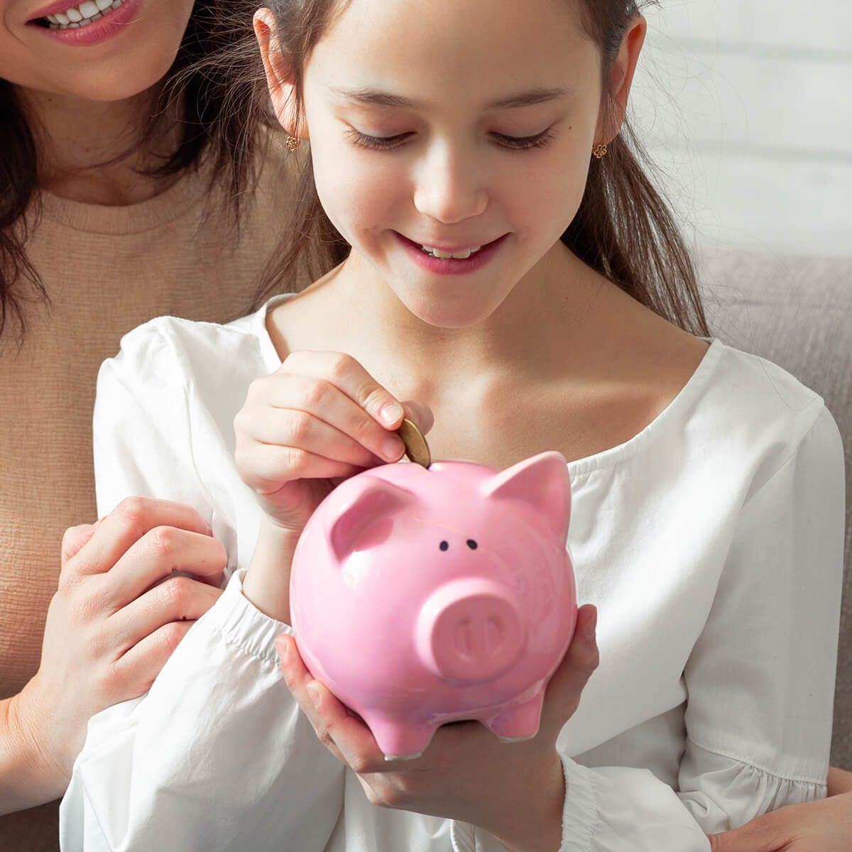 Smart Savers Savings Accounts_Image 01_shutterstock_2556553789