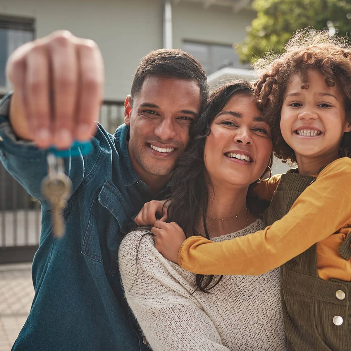 Mortgage & Home Loans_Image 02_shutterstock_2352614133 1200x1200 optimized